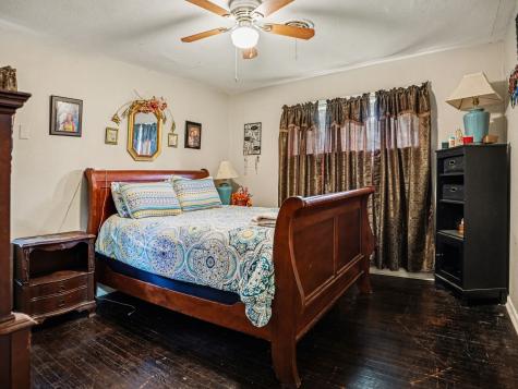 227 Halsey Street Dallas TX 75224