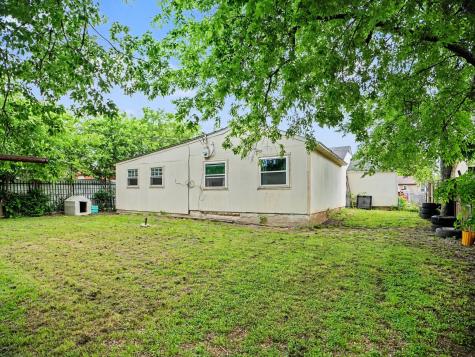 227 Halsey Street Dallas TX 75224