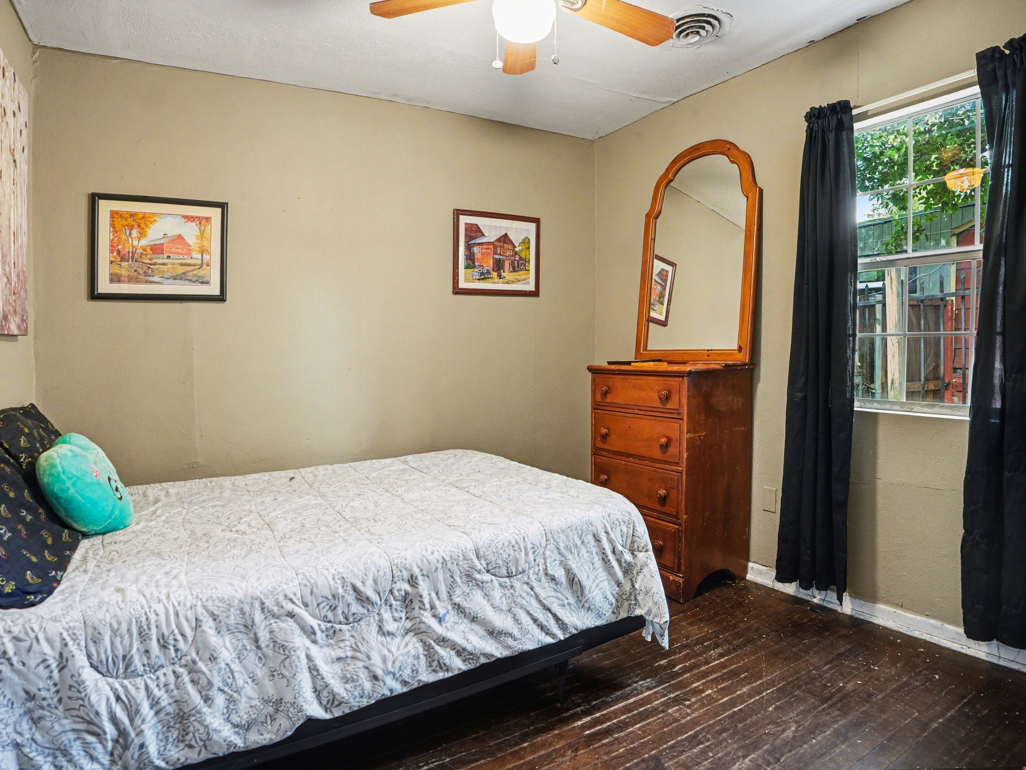 227 Halsey Street Dallas TX 75224