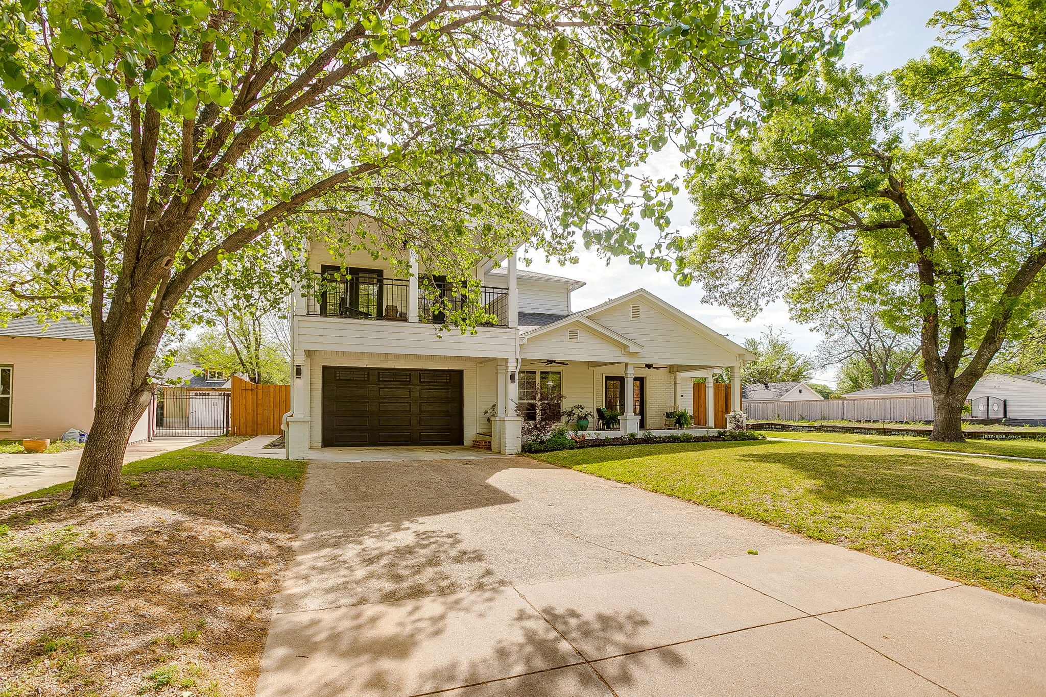 320 Eastwood Avenue Fort Worth TX 76107