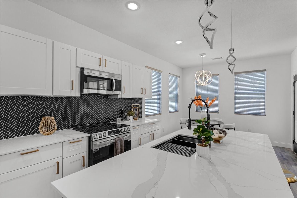 1323 S Montgomery Street Sherman TX 75090