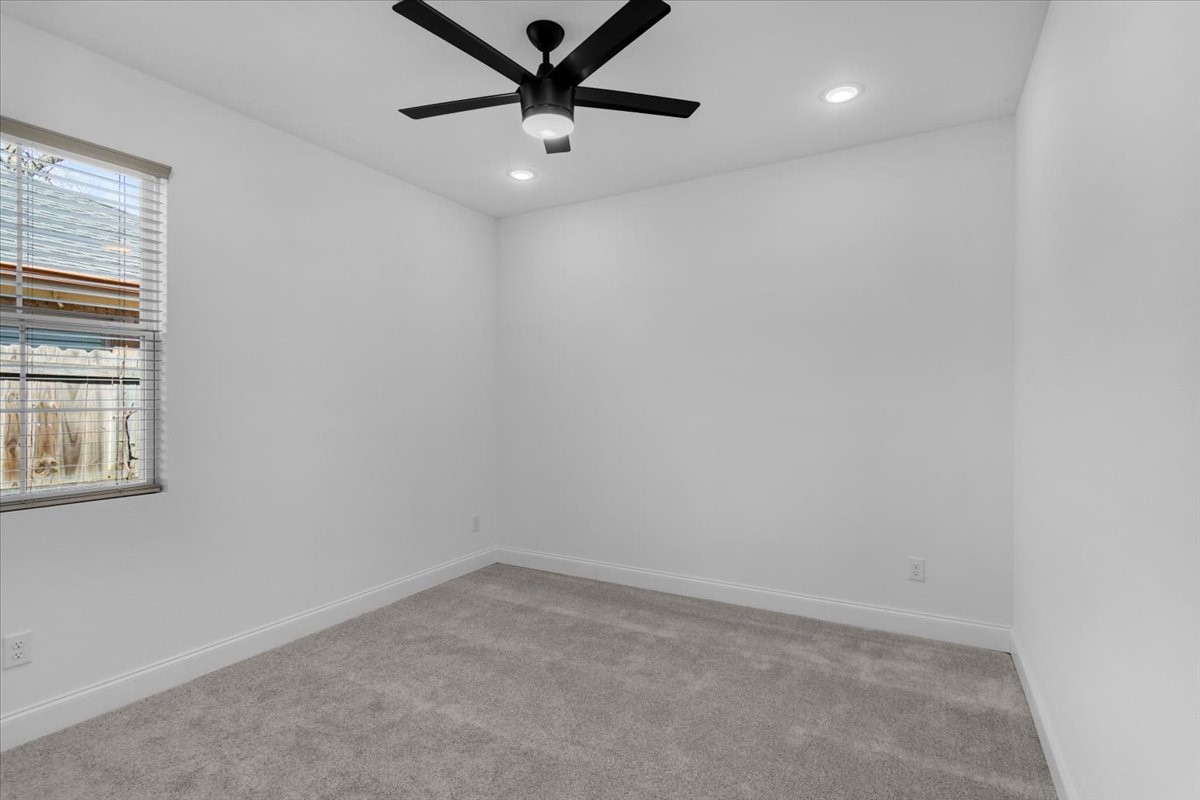 1323 S Montgomery Street Sherman TX 75090