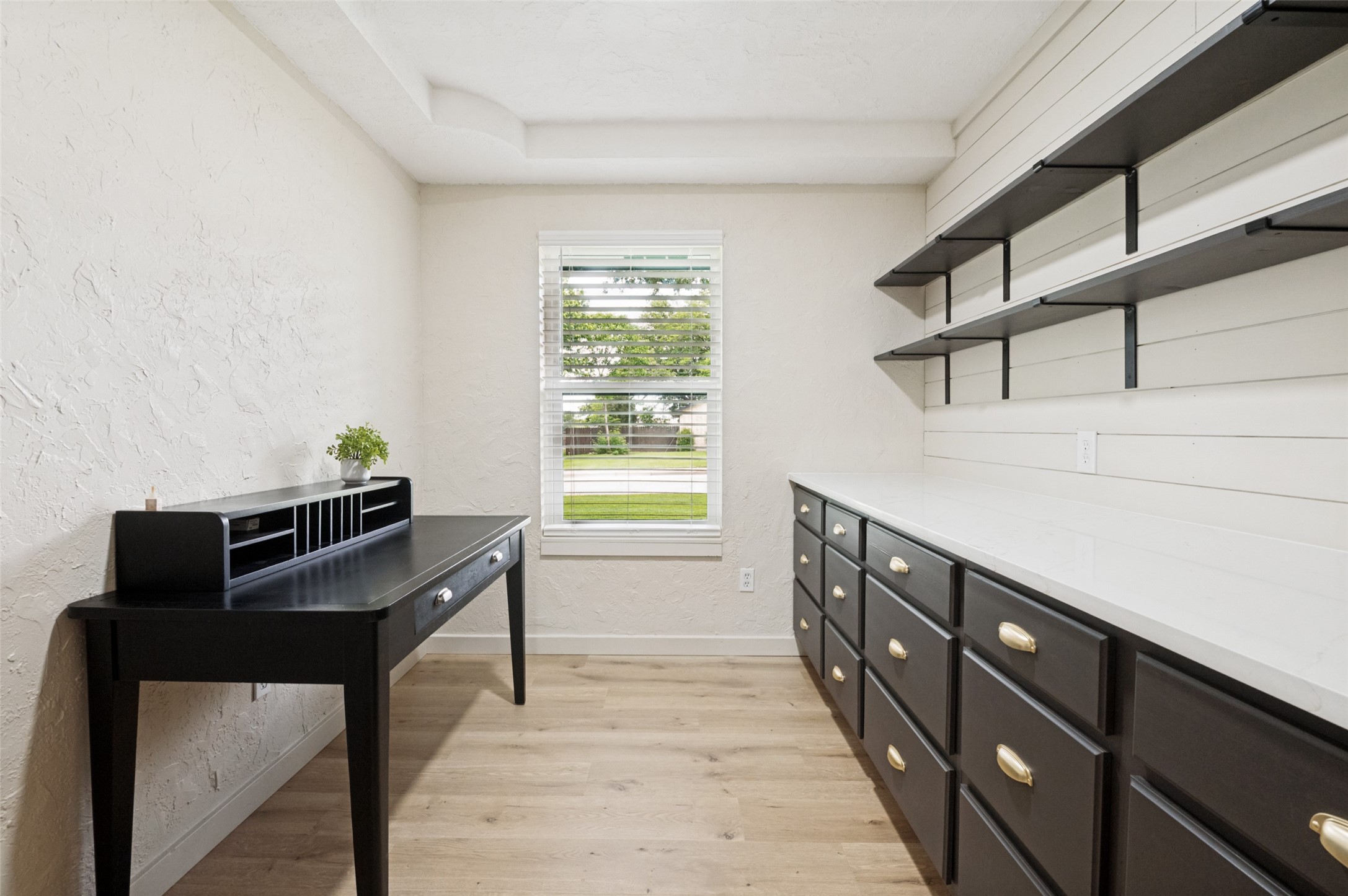 405 Stiles Drive Midlothian TX 76065