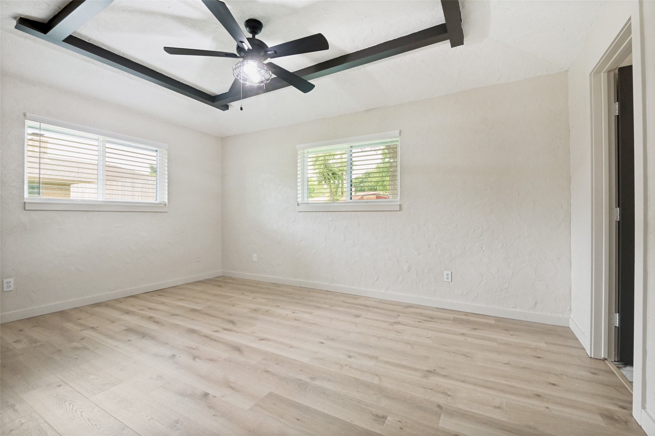 405 Stiles Drive Midlothian TX 76065