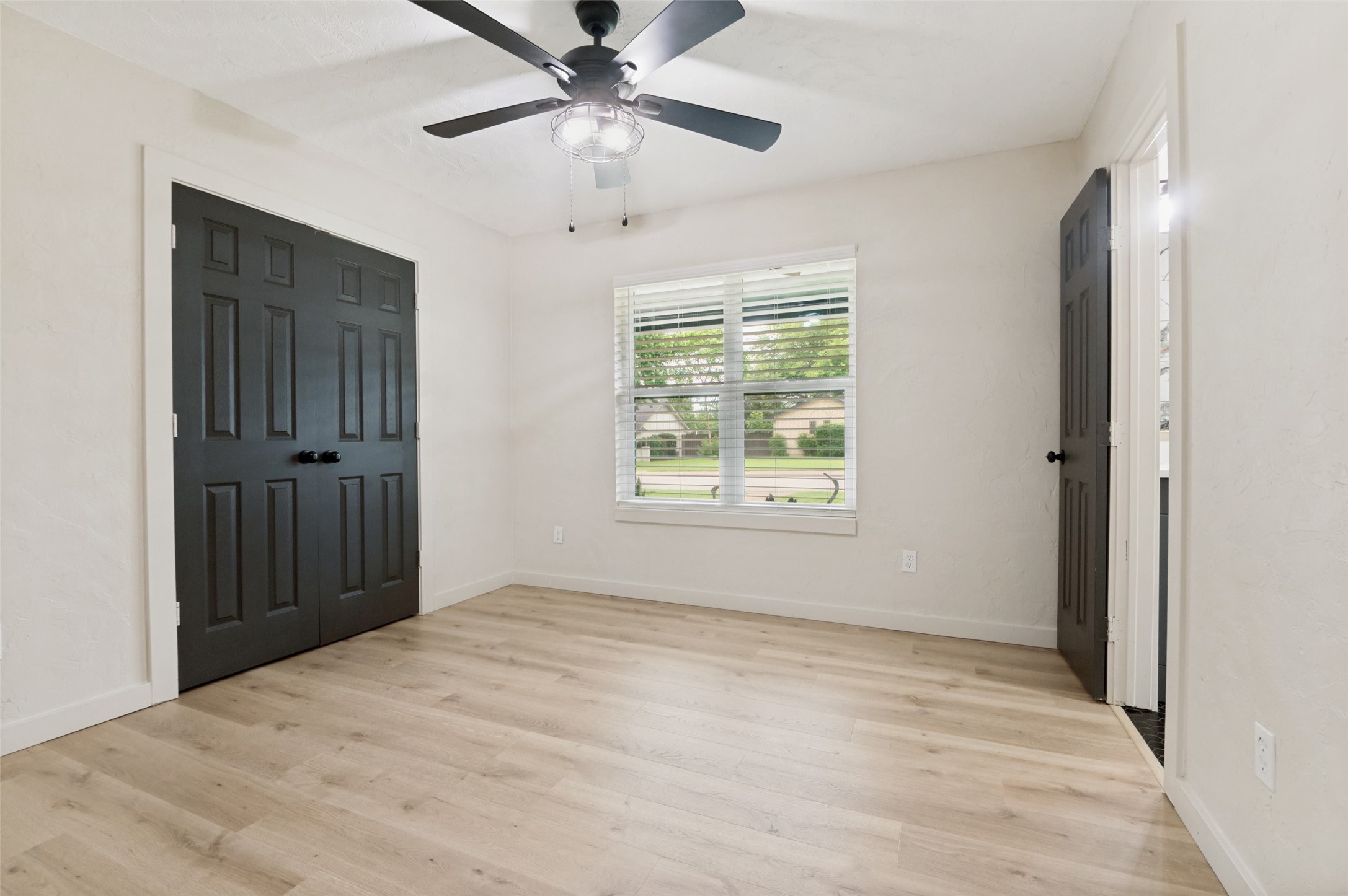 405 Stiles Drive Midlothian TX 76065