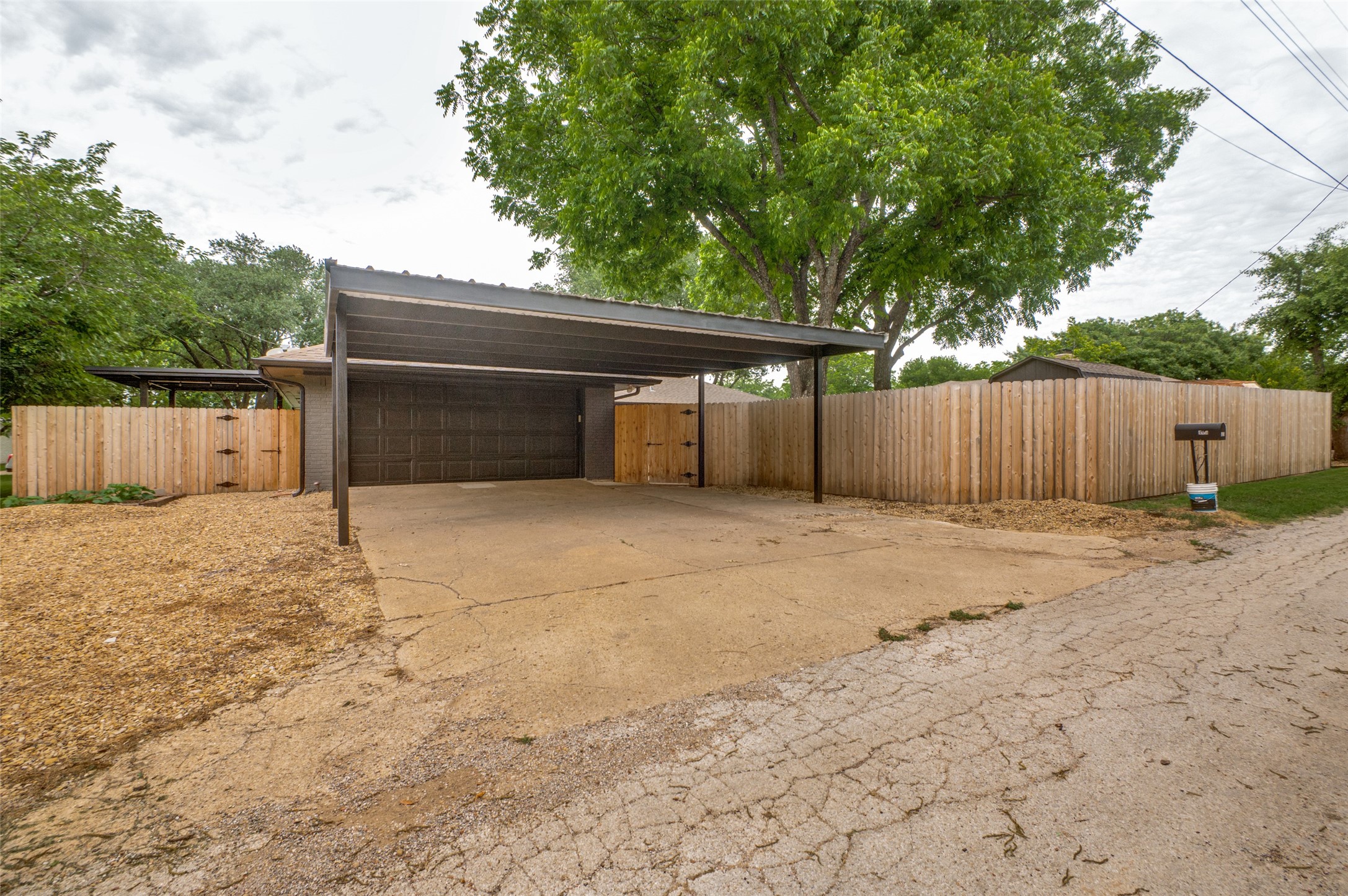 405 Stiles Drive Midlothian TX 76065