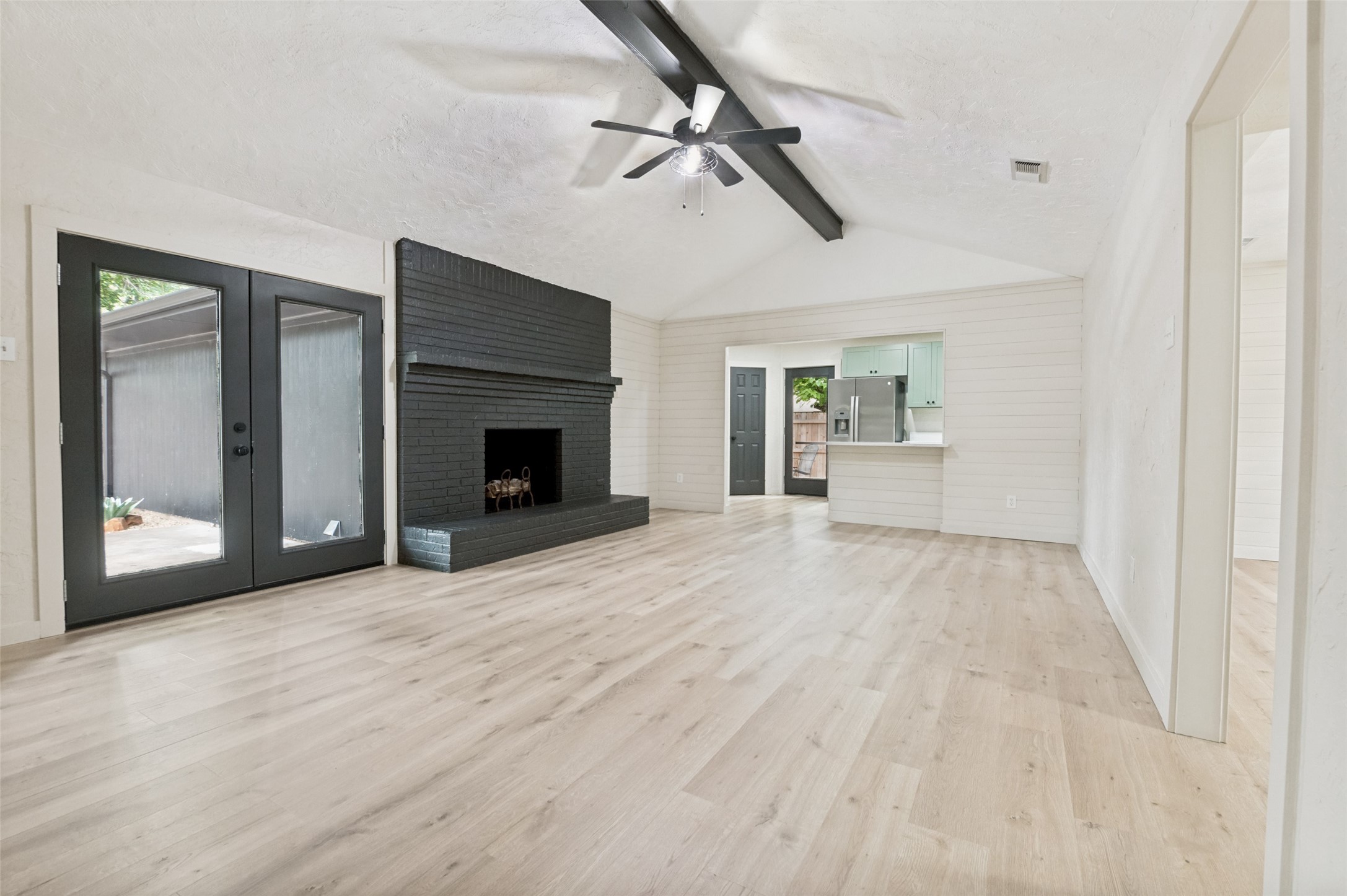 405 Stiles Drive Midlothian TX 76065