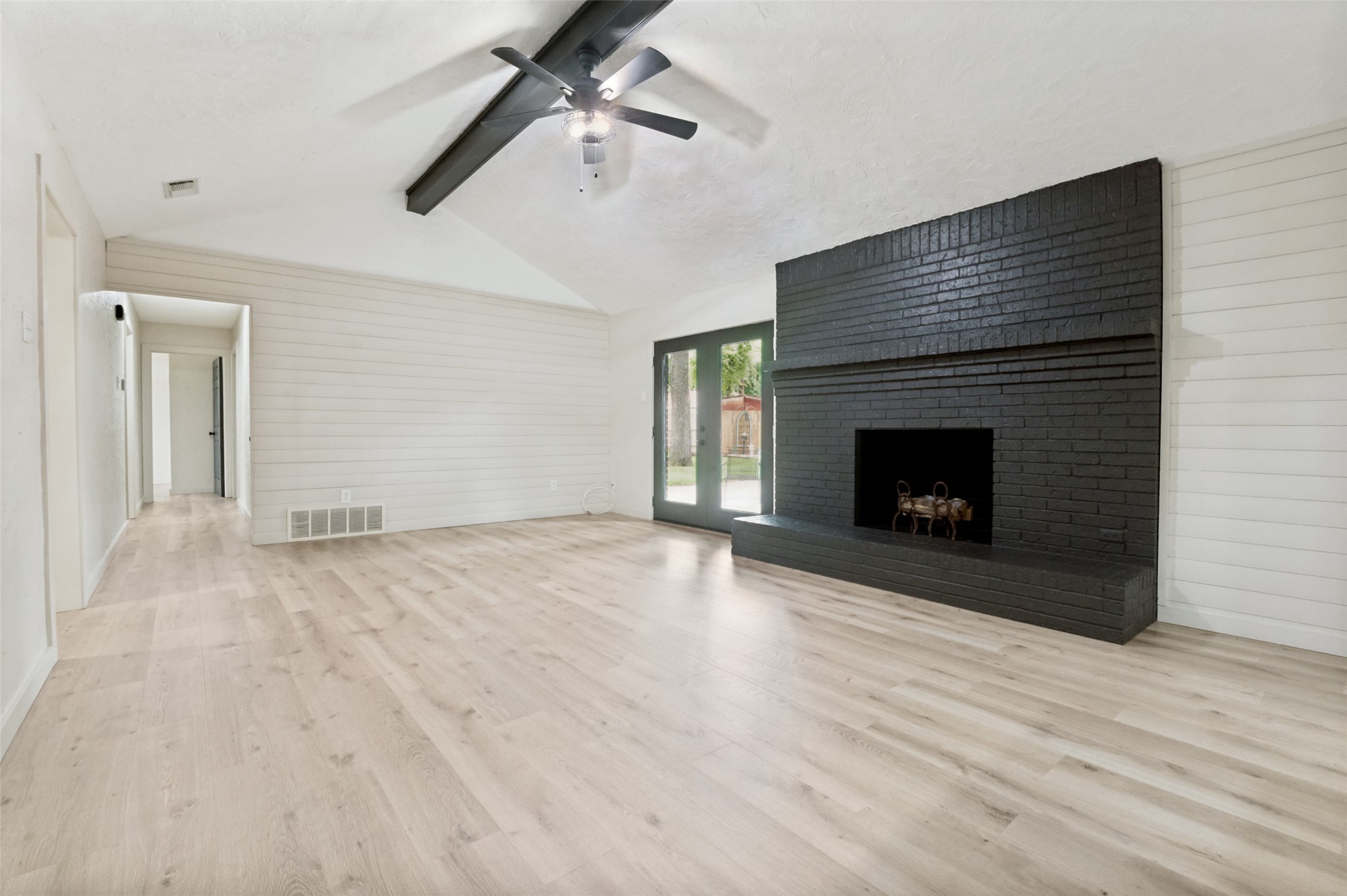 405 Stiles Drive Midlothian TX 76065