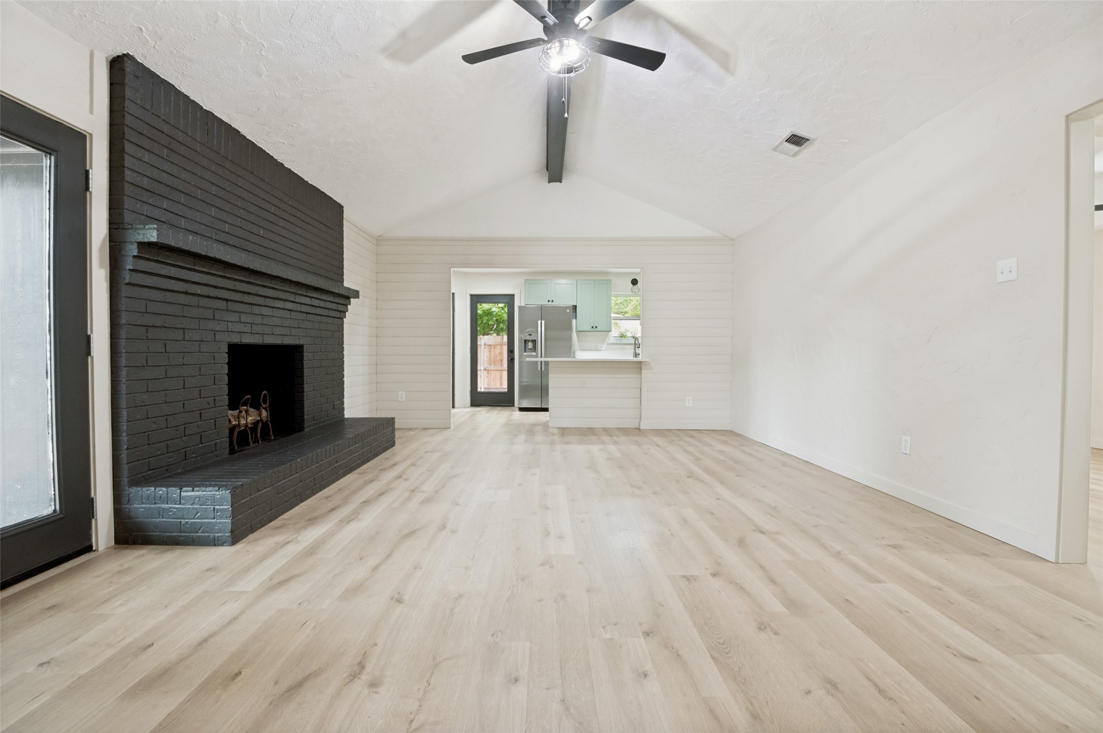 405 Stiles Drive Midlothian TX 76065