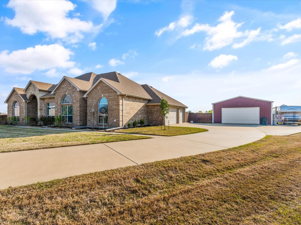 124 Courtney Circle Waxahachie TX 75165