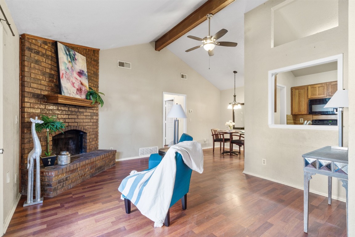 501 Essex Place Euless TX 76039