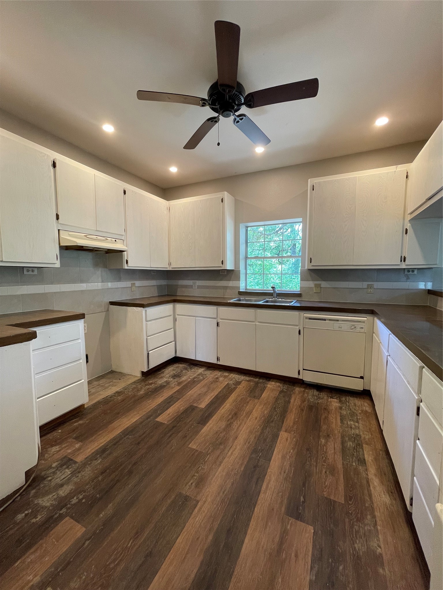 Kemp TX 75143