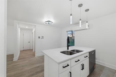 3071 Sunnyvale Street Dallas TX 75216