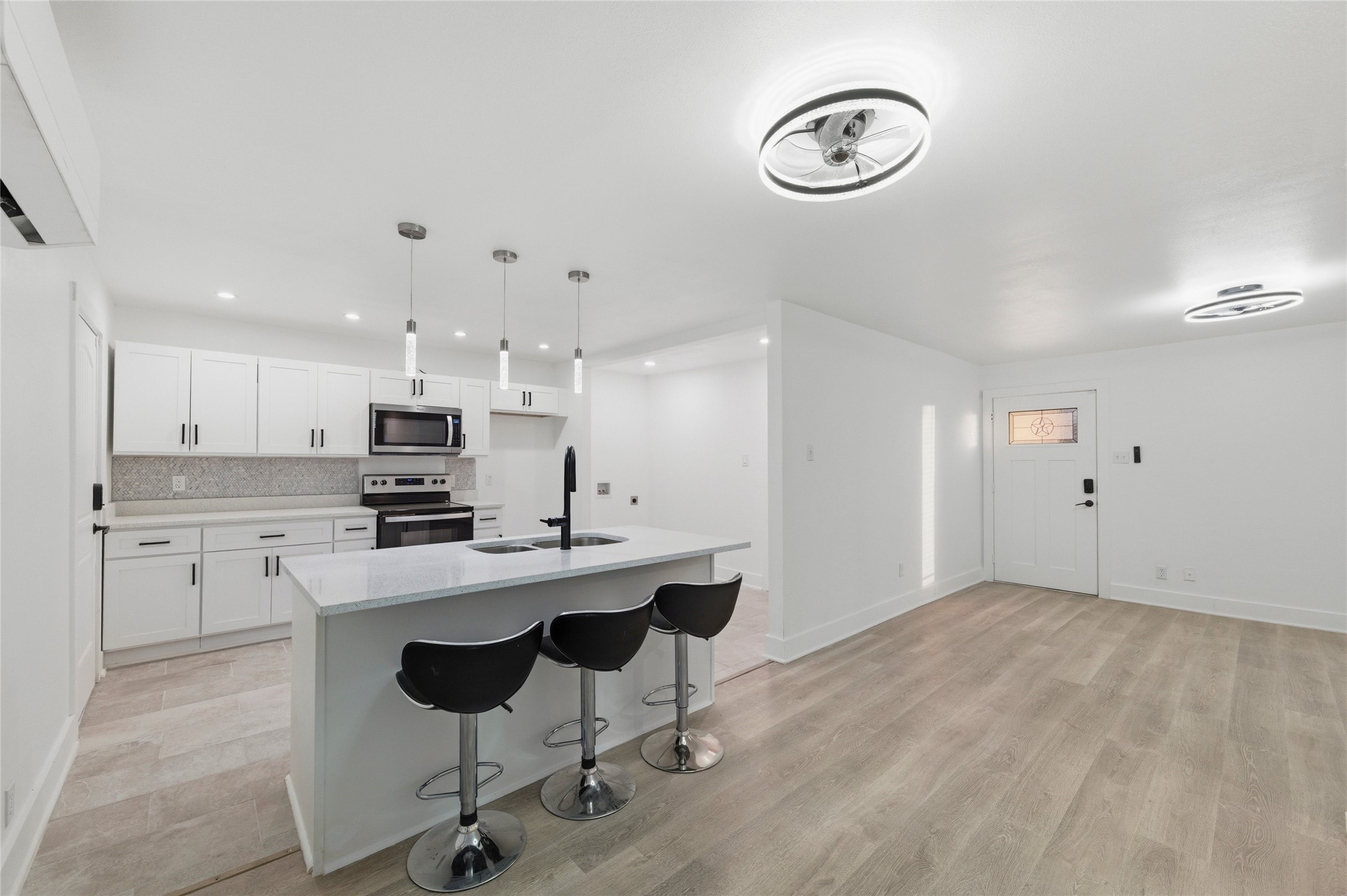 3071 Sunnyvale Street Dallas TX 75216