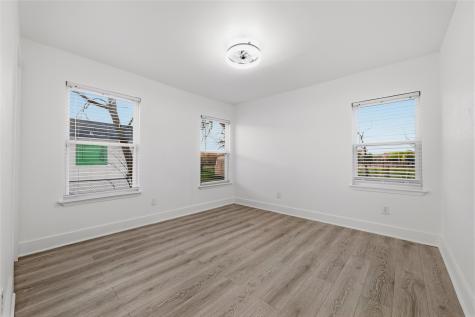 3071 Sunnyvale Street Dallas TX 75216