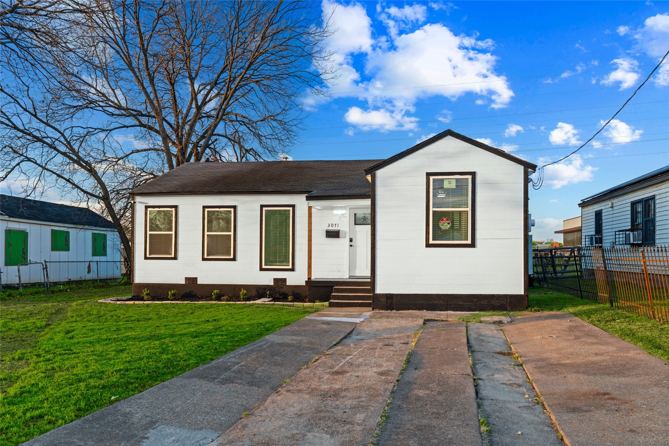 3071 Sunnyvale Street Dallas TX 75216