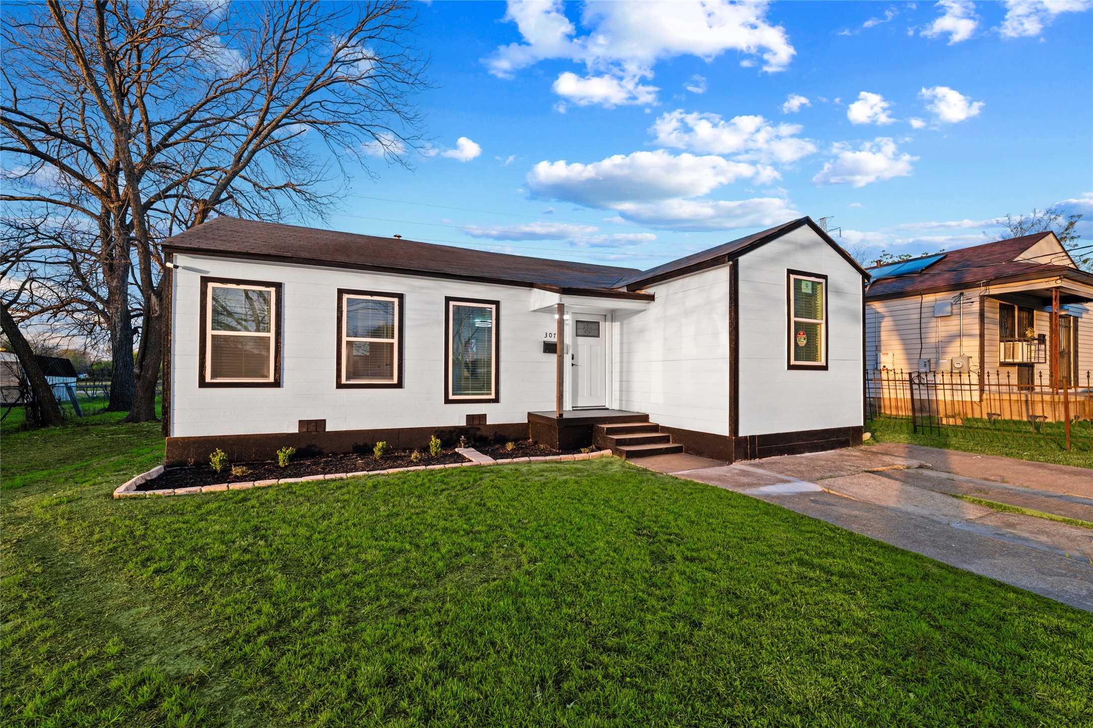 3071 Sunnyvale Street Dallas TX 75216