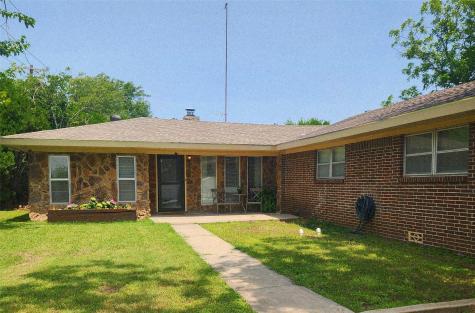 1500 Nugent Street Bowie TX 76230