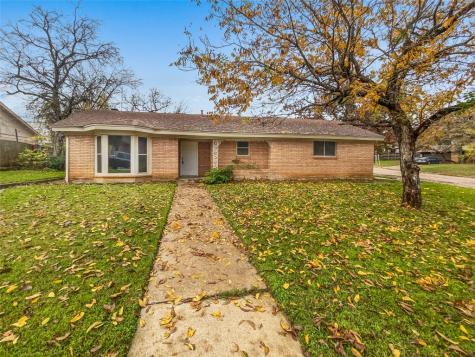 128 Stonegate Court Bedford TX 76022