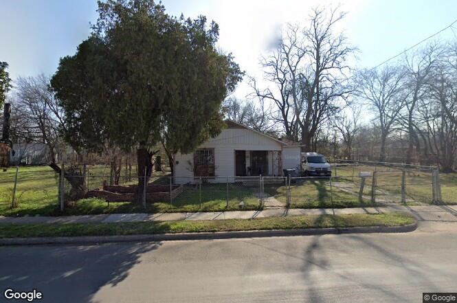 4022 Spring Avenue Dallas TX 75210