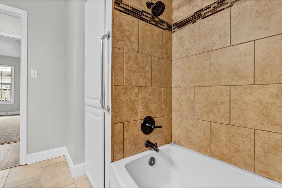 736 W Bullock Drive Denison TX 75020