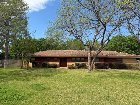 126 Sanders Place Irving TX 75062