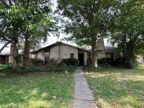 1037 Delores Drive Garland TX 75040
