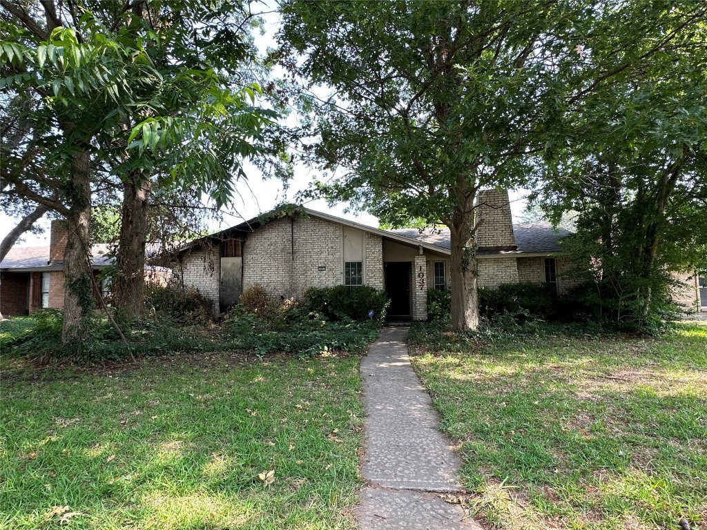 1037 Delores Drive Garland TX 75040