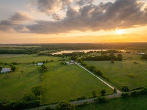 503 Oak Knoll Lane Elm Mott TX 76640