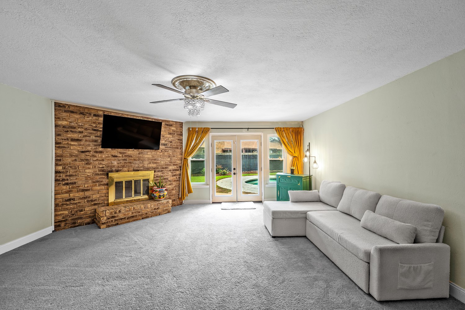3407 Dovecreek Drive Arlington TX 76016