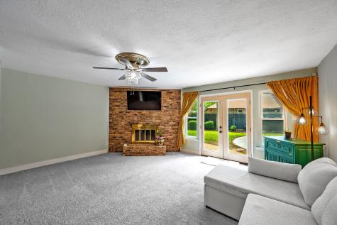 3407 Dovecreek Drive Arlington TX 76016
