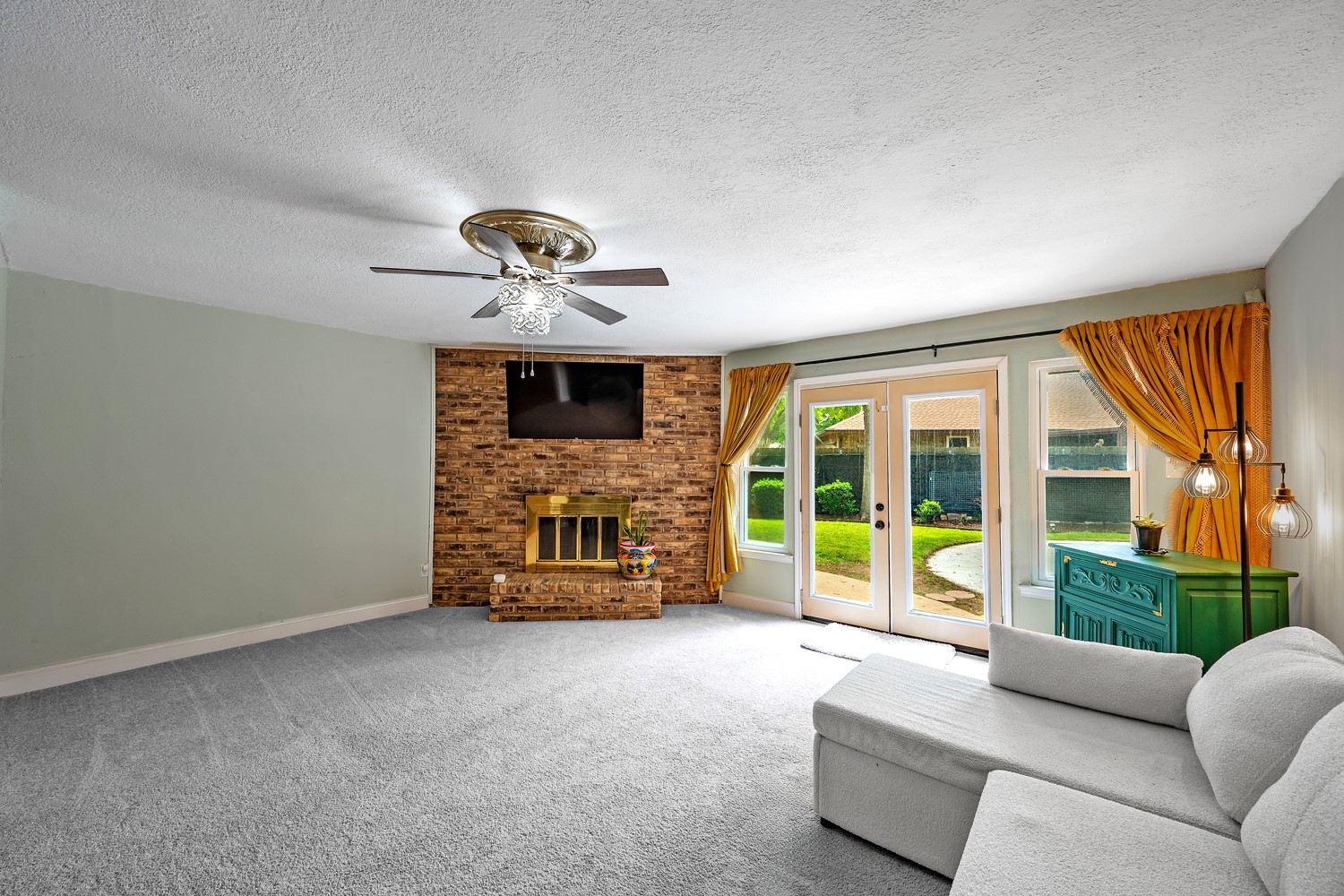 3407 Dovecreek Drive Arlington TX 76016