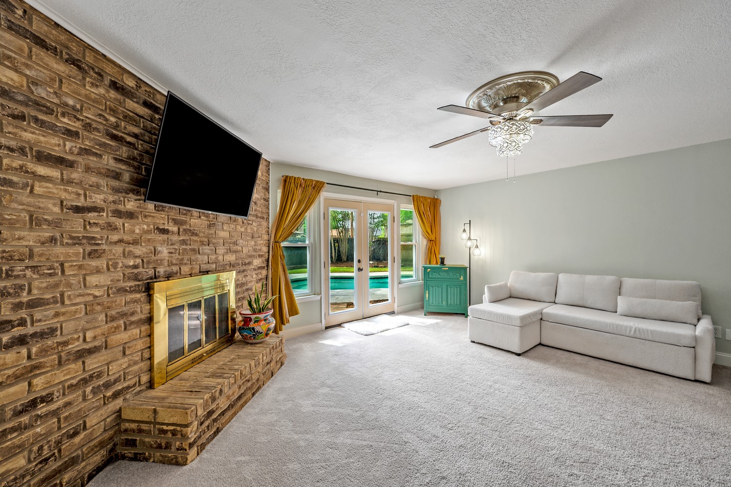 3407 Dovecreek Drive Arlington TX 76016