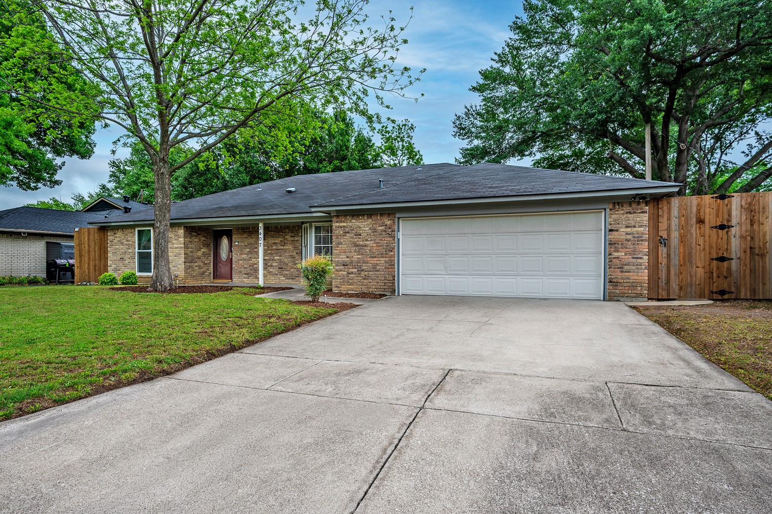 3407 Dovecreek Drive Arlington TX 76016