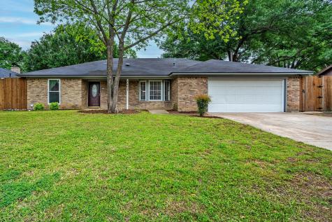 3407 Dovecreek Drive Arlington TX 76016
