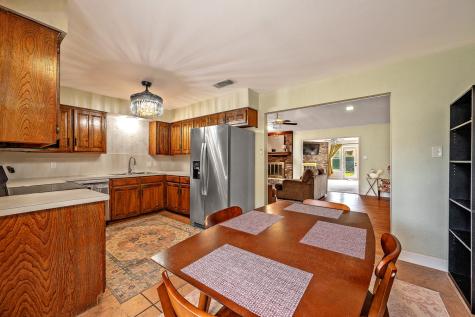 3407 Dovecreek Drive Arlington TX 76016