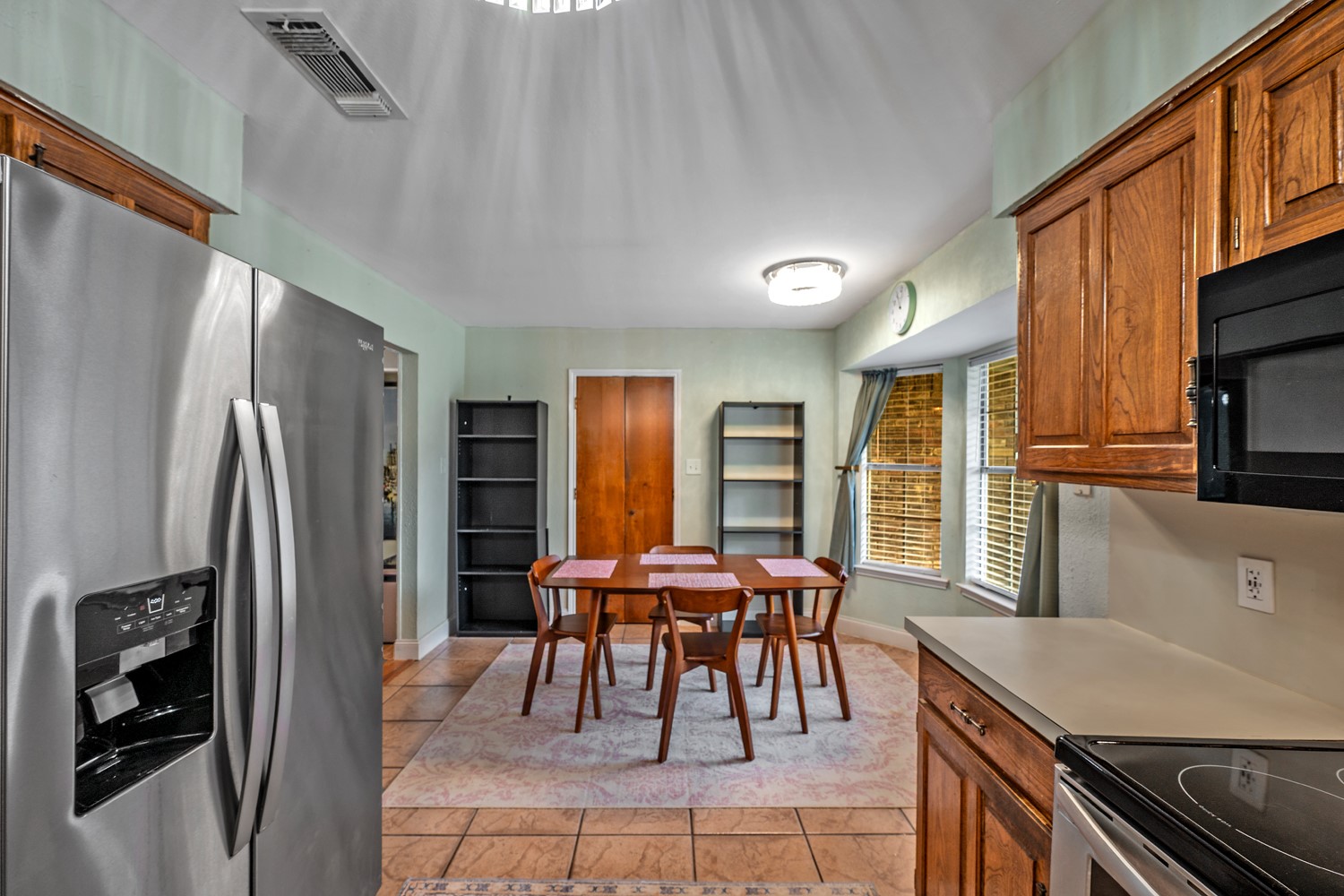 3407 Dovecreek Drive Arlington TX 76016