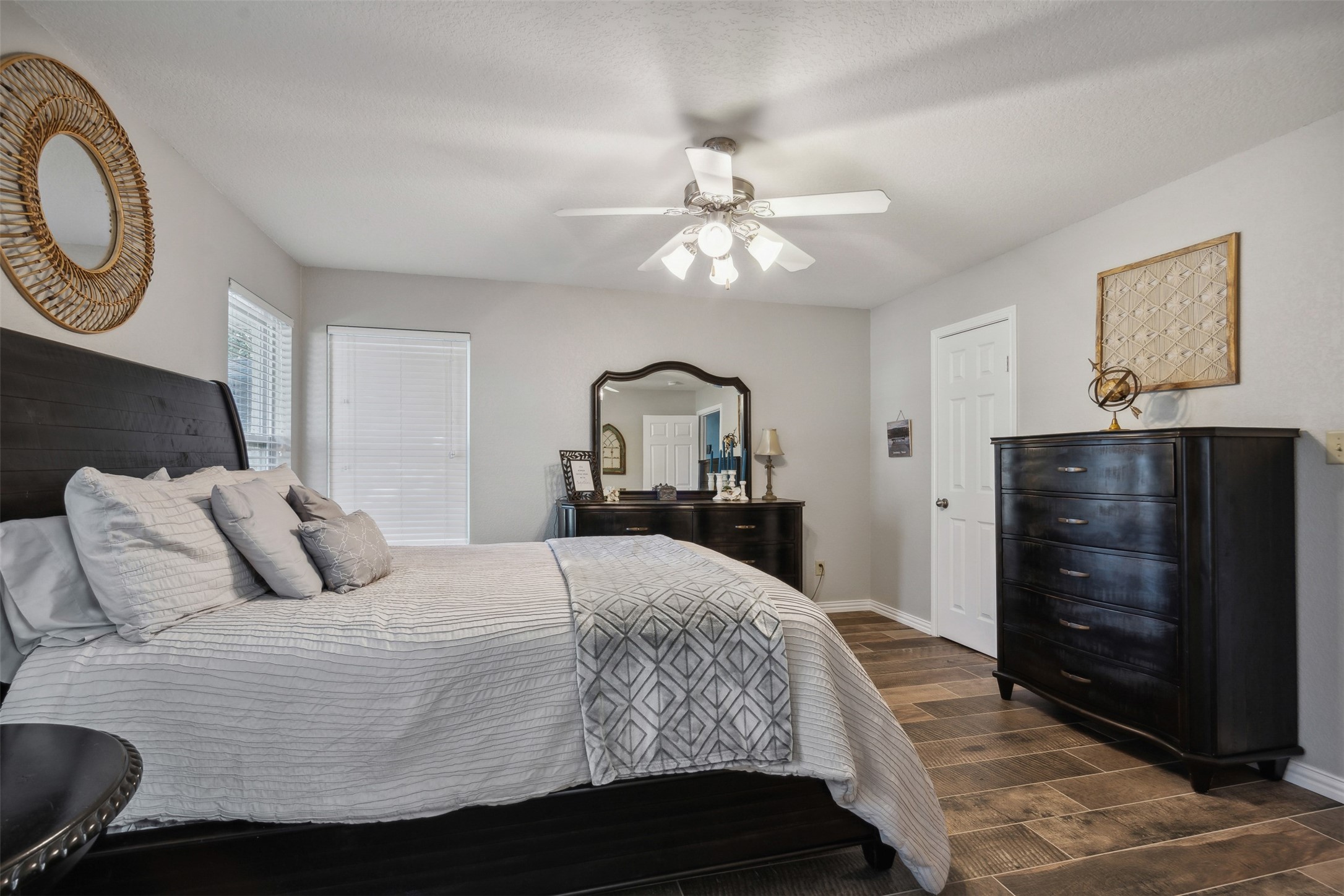 416 Granada Calle Court Granbury TX 76049