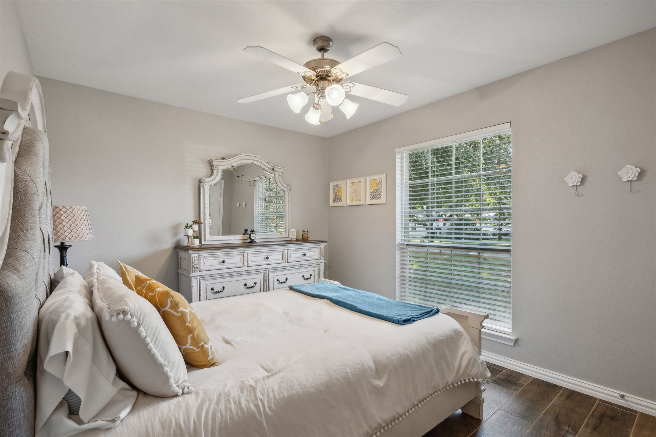 416 Granada Calle Court Granbury TX 76049