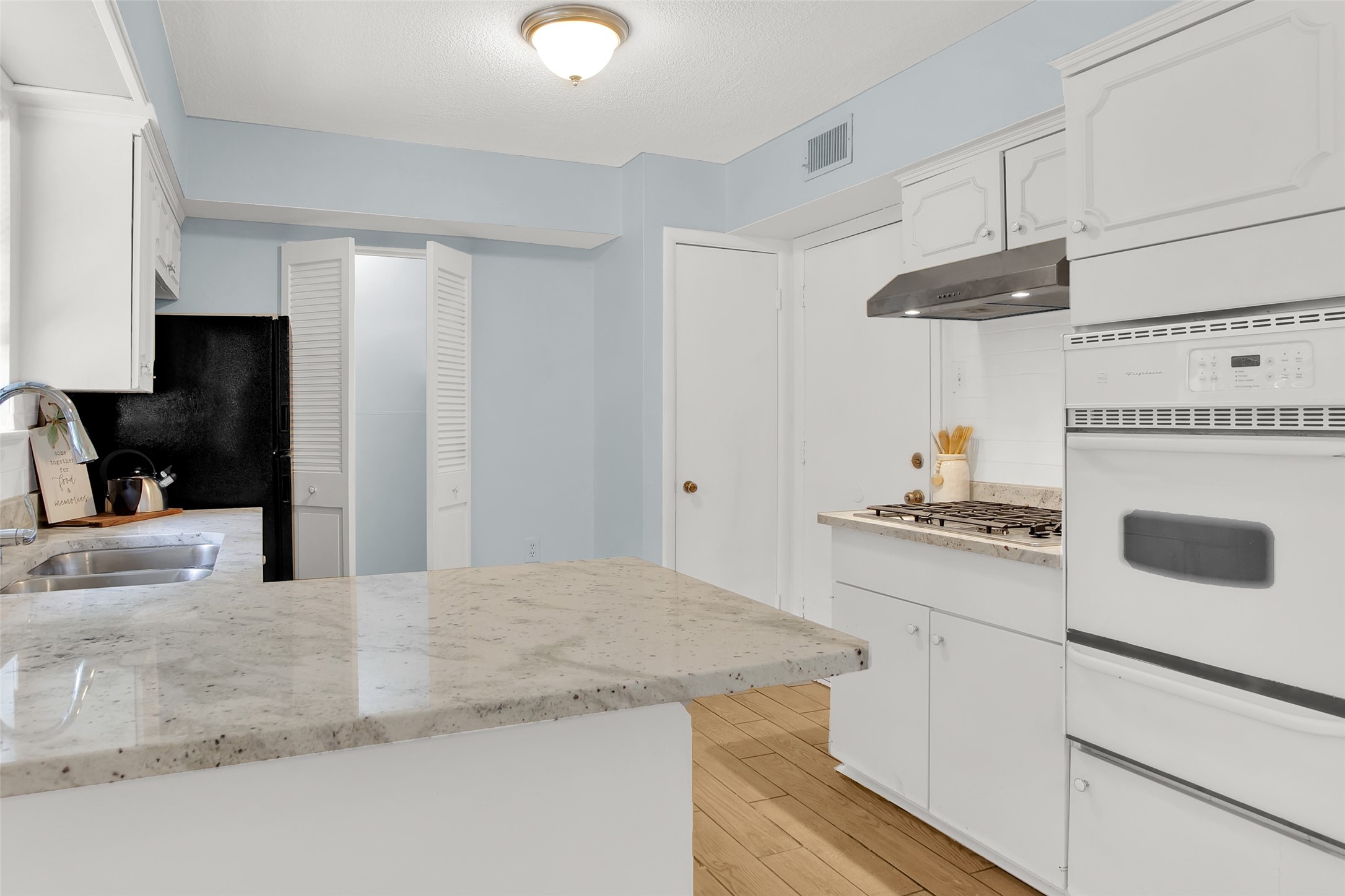 1710 W Hunt Street Sherman TX 75092