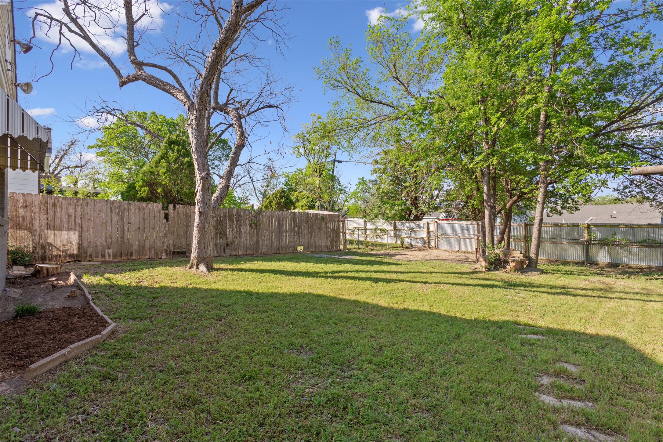 1624 N 17th Street Waco TX 76707