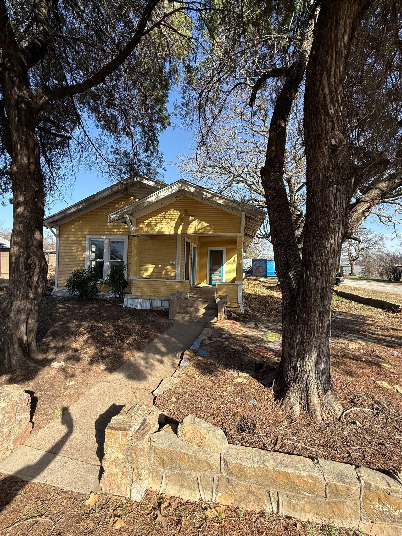 300 N Avenue D Cross Plains TX 76443
