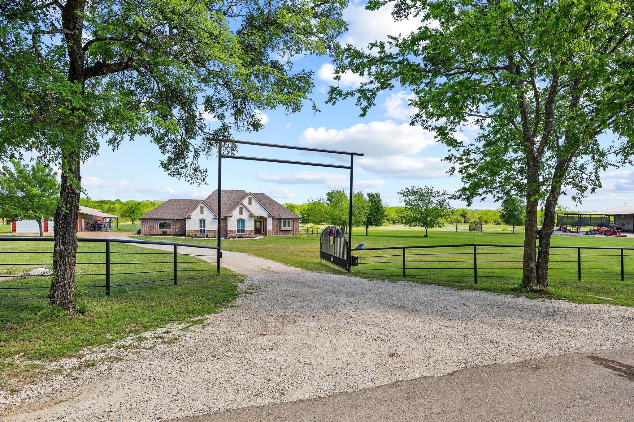 2628 County Road 2510 Quinlan TX 75474