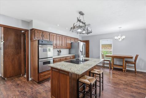 2008 Iron Horse Court Arlington TX 76017
