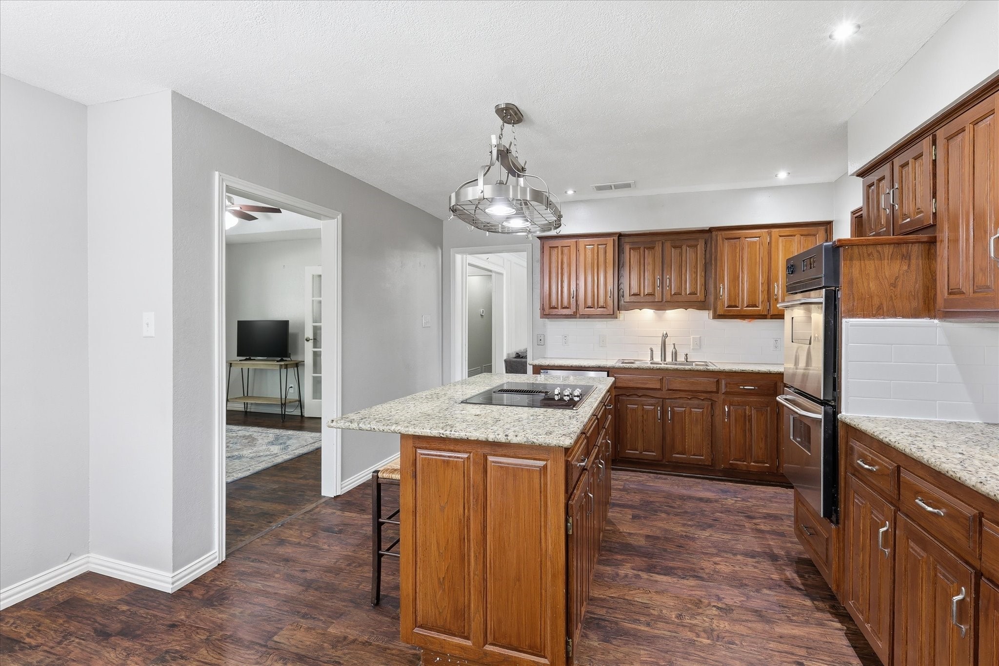2008 Iron Horse Court Arlington TX 76017