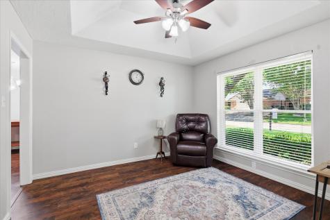 2008 Iron Horse Court Arlington TX 76017