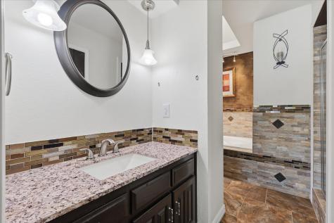 2008 Iron Horse Court Arlington TX 76017