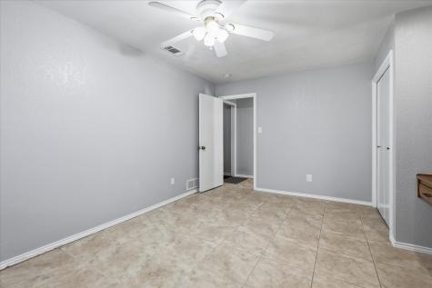 2008 Iron Horse Court Arlington TX 76017