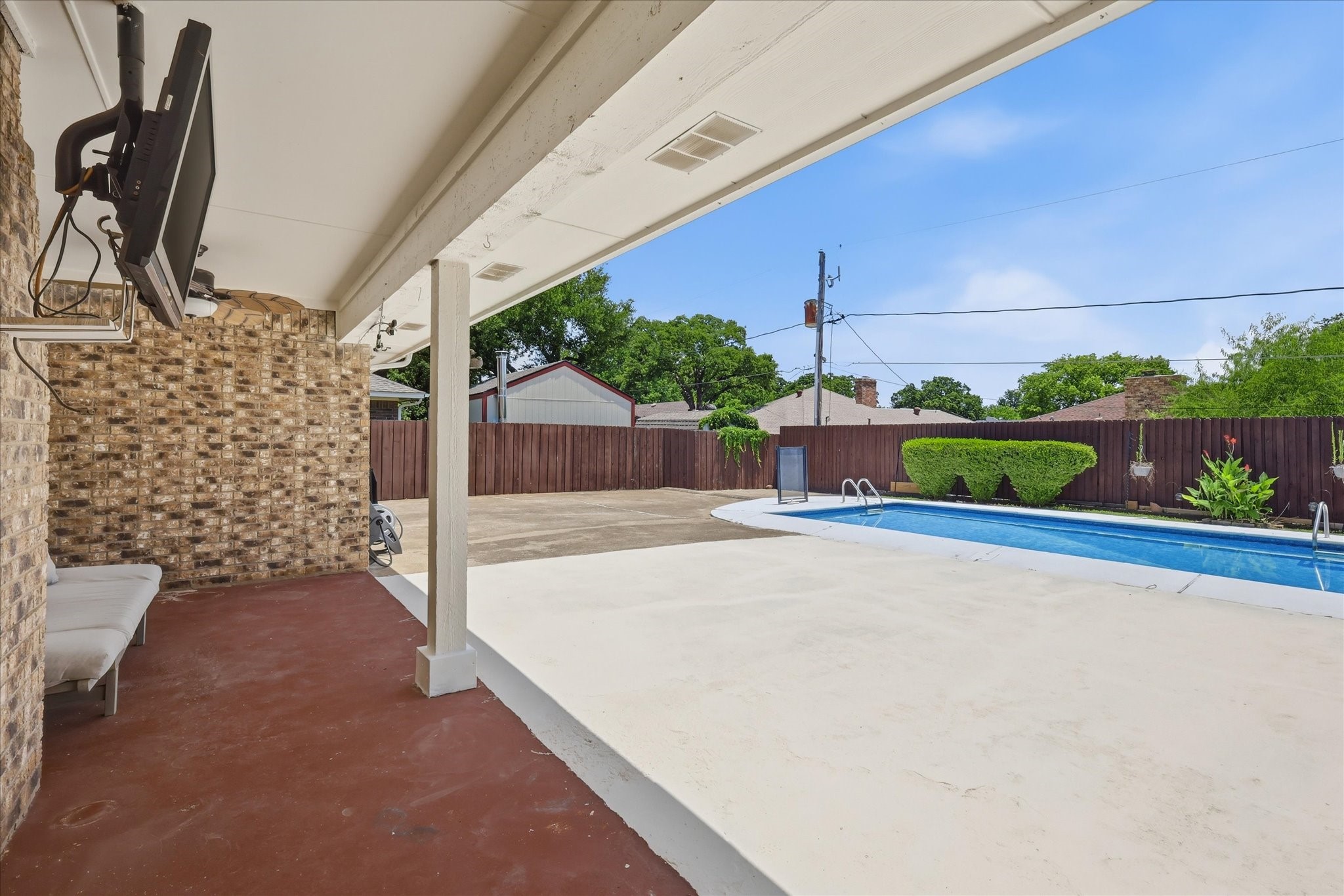 2008 Iron Horse Court Arlington TX 76017