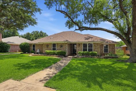 2008 Iron Horse Court Arlington TX 76017